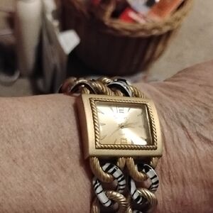 Vintage Watch Bracelet Needs Battery